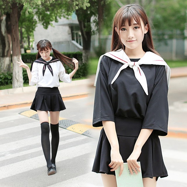 Váy siêu ngắn bất chấp nắng mưa Sự thật sau đồng phục nữ sinh Nhật Bản