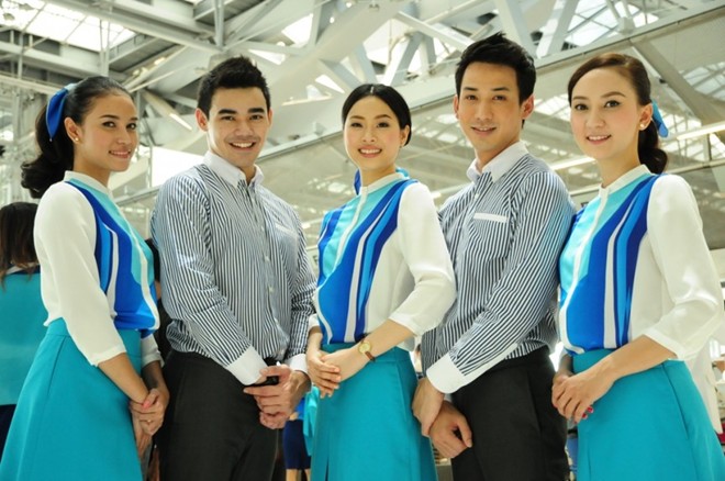 May đồng phục tại TPHCM trang phục thanh lịch dành cho tiếp viên hàng không